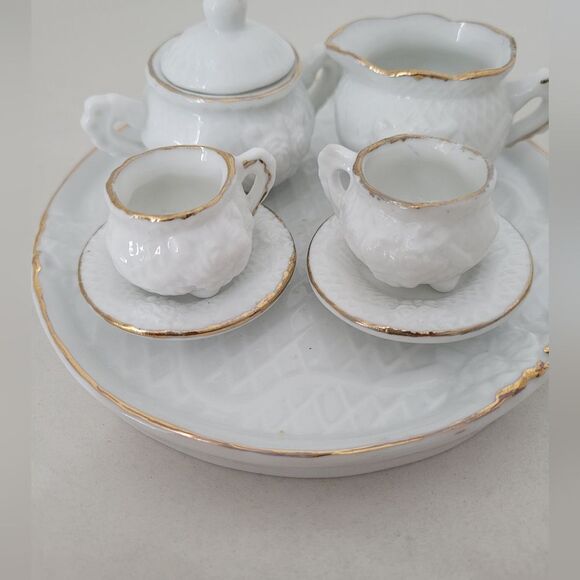 Micro Porcelain Tea Set Display White Gold Trim Tea Party Dollhouse Mini Size - Picture 3 of 8